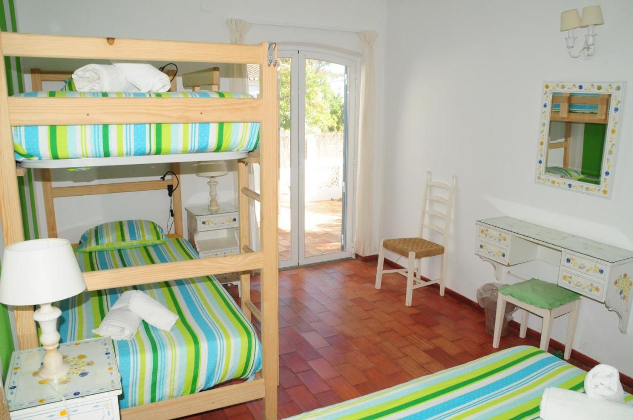 Хостел Jho'La Surf Camp Praia Da Luz Экстерьер фото