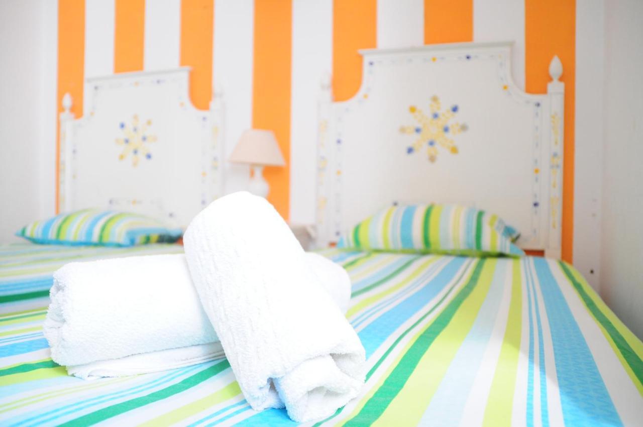 Хостел Jho'La Surf Camp Praia Da Luz Экстерьер фото